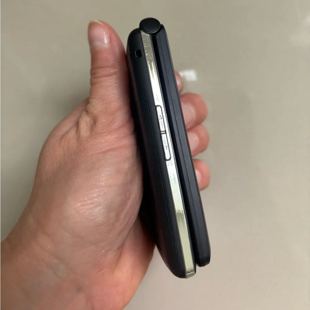 LG KF300 Mobile Phone Untested Vintage Retro Black